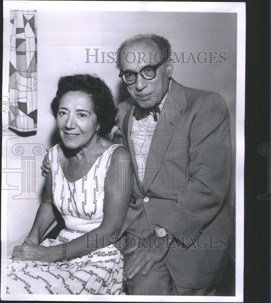 1958 Press Photo Mr. And Mrs. Menasha Skulnik Actor