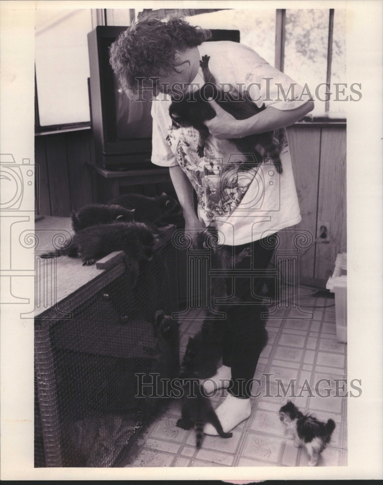 1994 Press Photo Pet Dogs Women