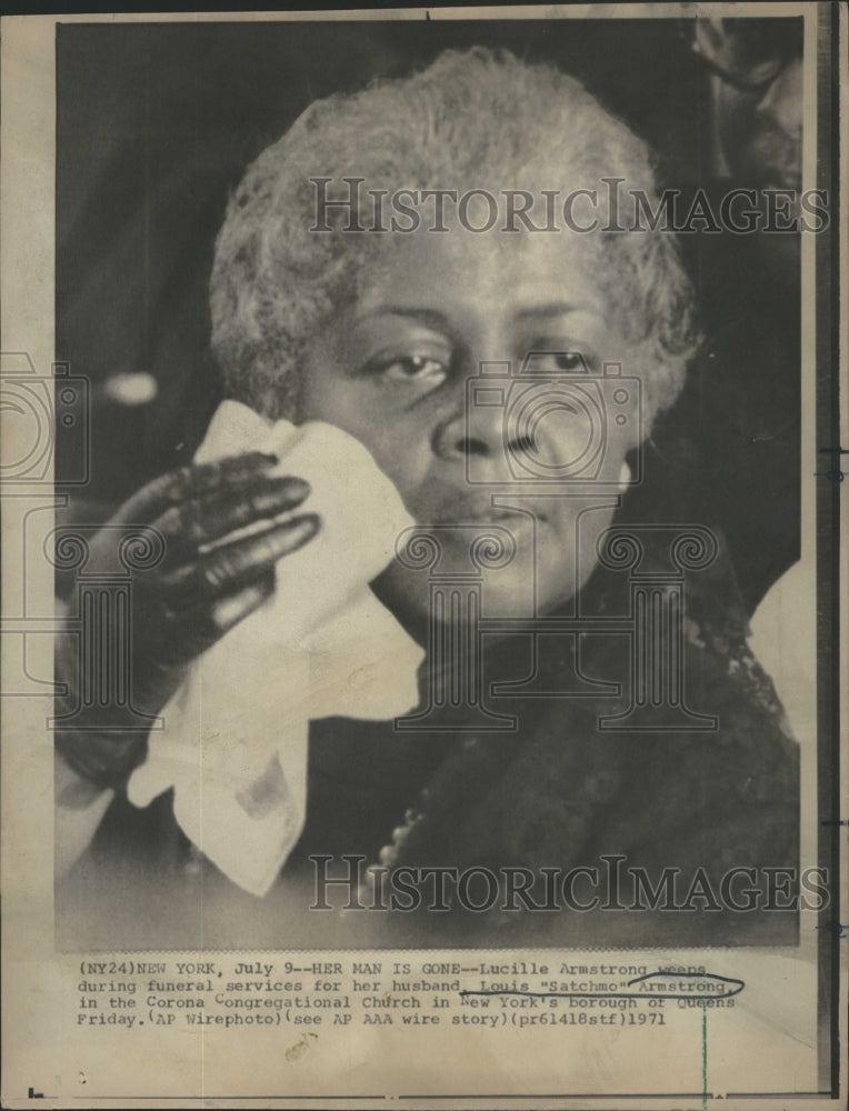 1971 Press Photo Lucille Armstrong