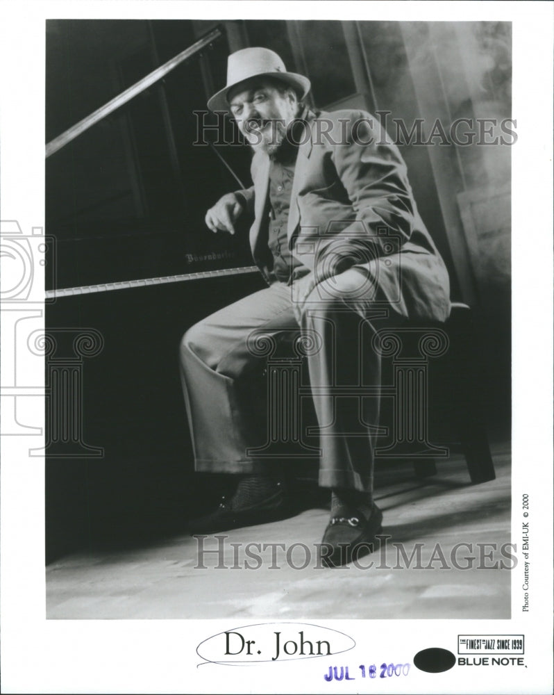 2000 Press Photo Dr. John