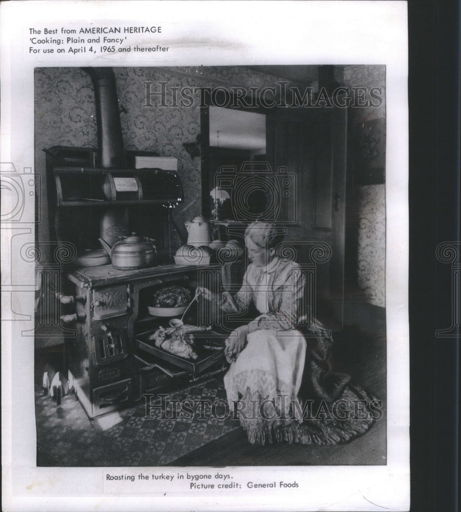 1965 Press Photo Cooking Heat Environment.