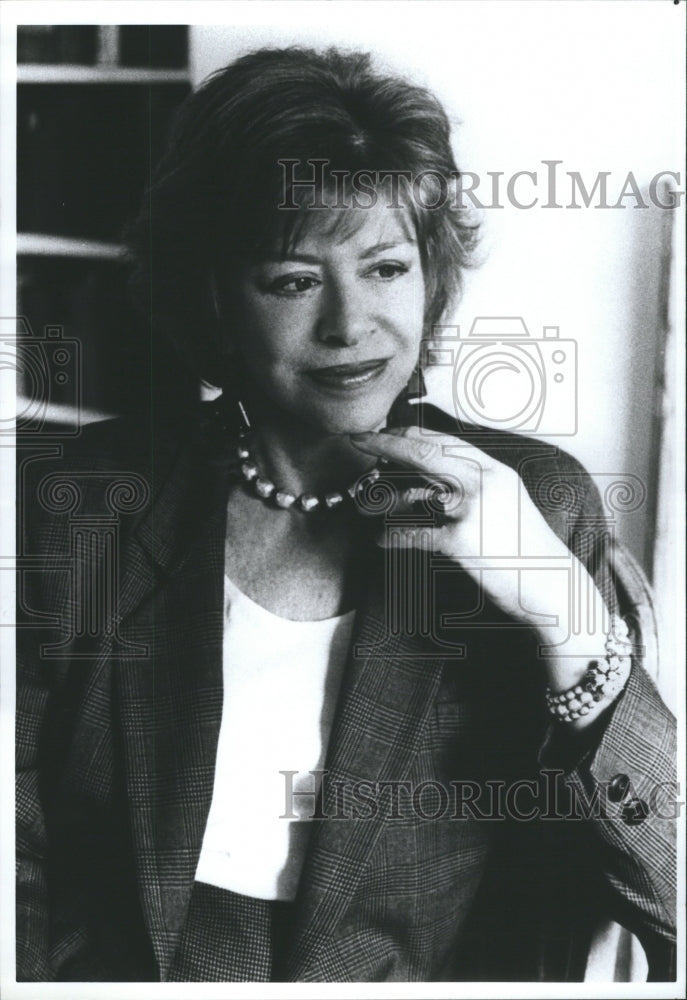 1992 Press Photo Susan Crosland Dangerous Games