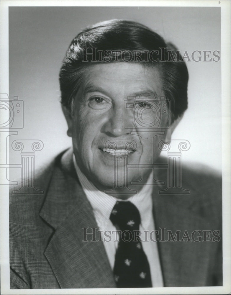 1985 Press Photo Senior VP NBC Lee Currlin