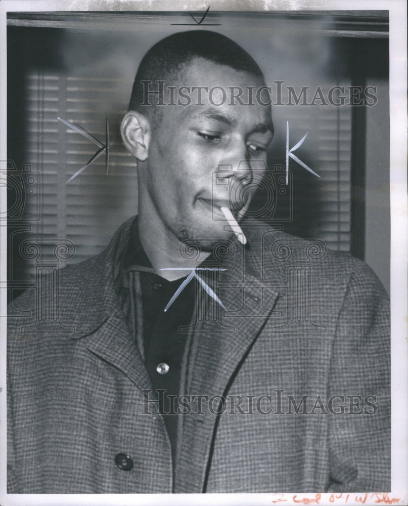 1967 Press Photo Michigan Avenue Slim Police HQ Smoking