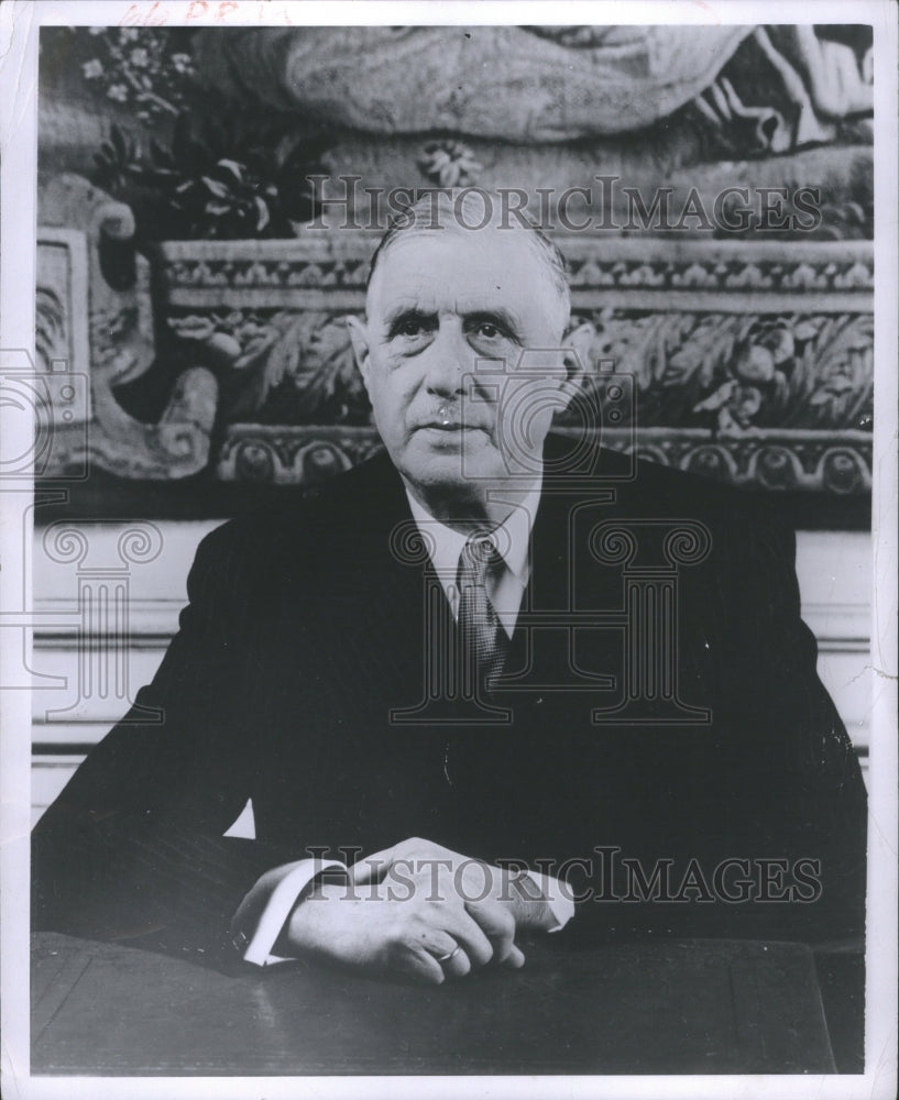 1950 Press Photo Portrait Gaulle Office French Embassy