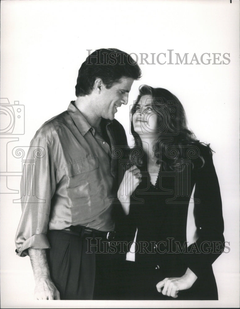 1991 Press Photo &quot;Cheers&quot; Ted Danson and Kirstie Alley