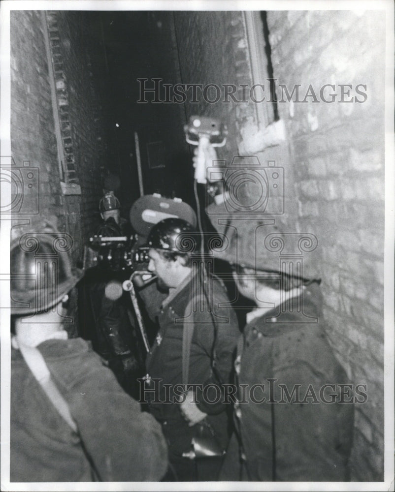 1971 Press Photo WGN Writer-Producer Paul Schoenwetter