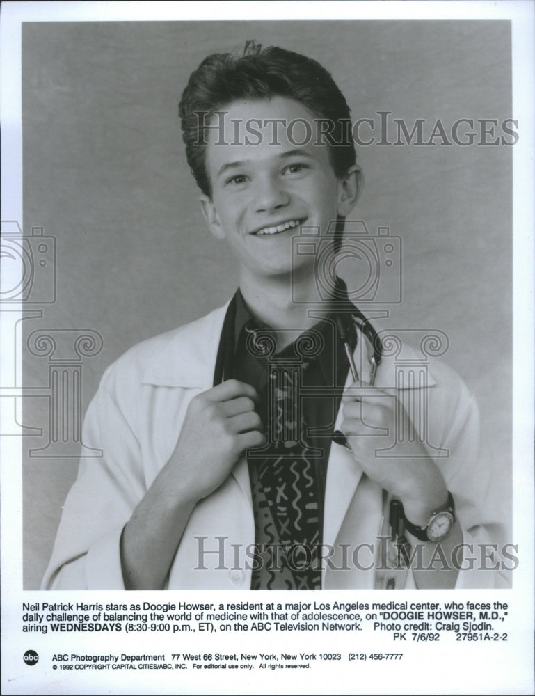 1992 Press Photo Nell Patrick Harris Doogie Medical