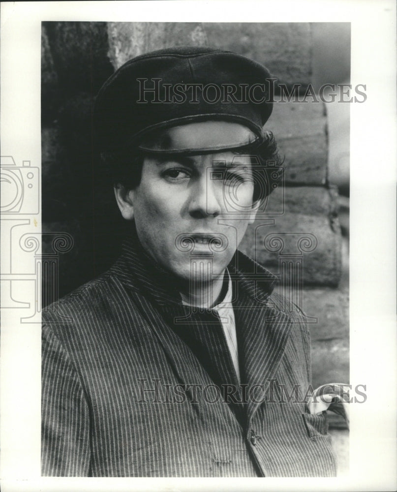 1984 Press Photo Actor Peter Riegert In &quot;Ellis Island&quot;