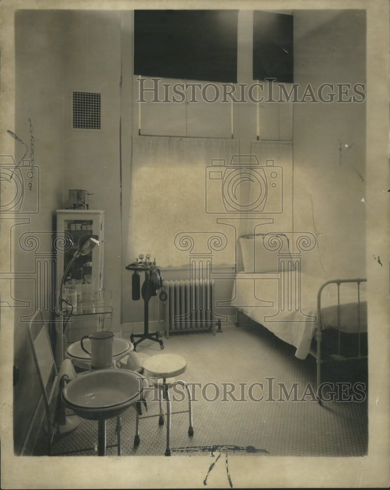 1919 Press Photo Detroit Hospital