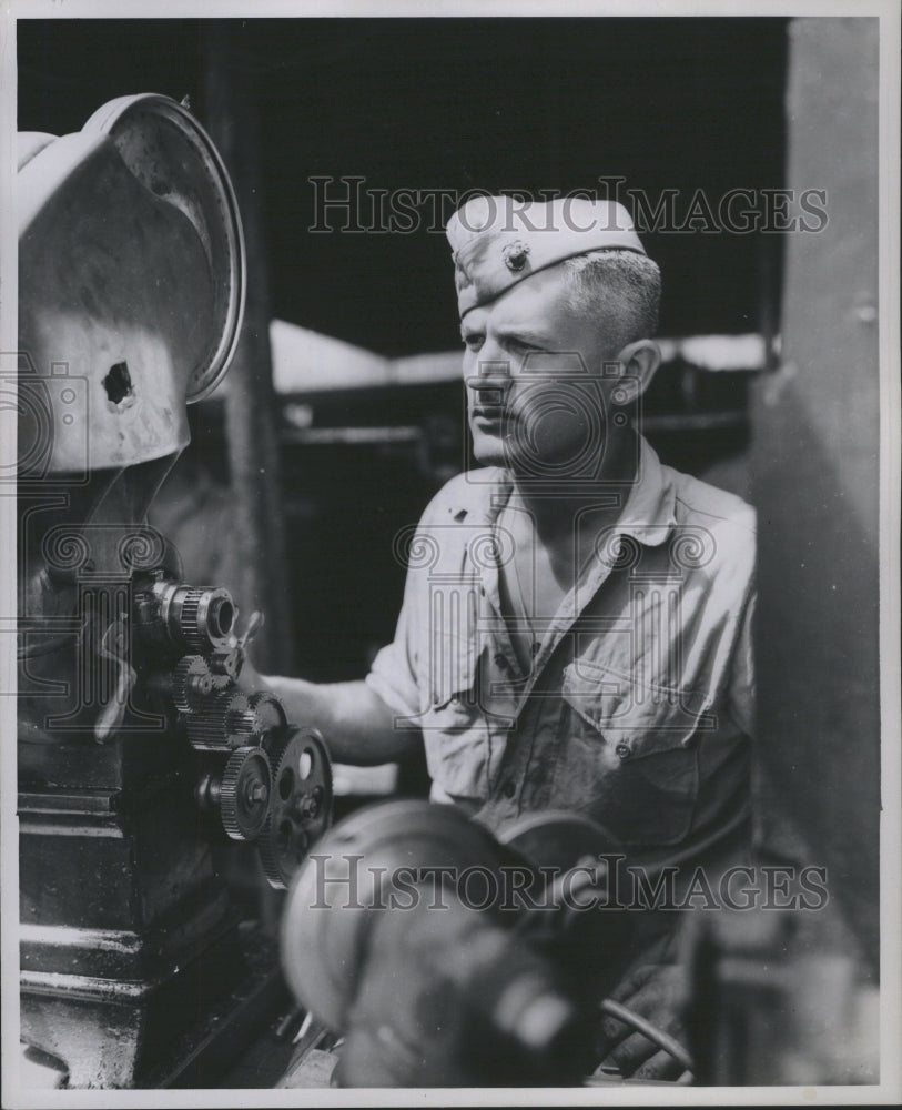 1944 Press Photo Louis Stack Marine Soldier