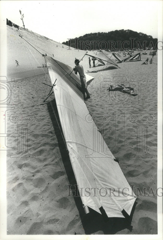 1979 Press Photo Solenberger getting ready for flight