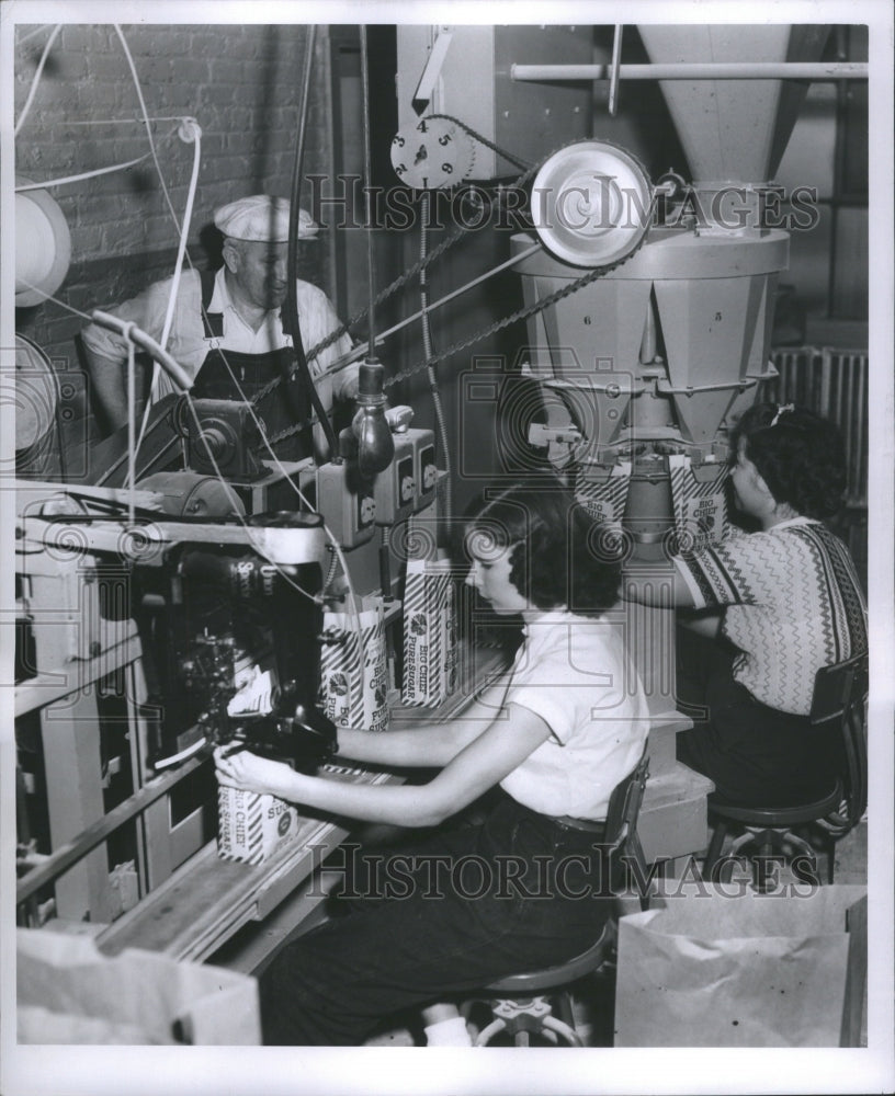 1950 Press Photo Beth Vandeian