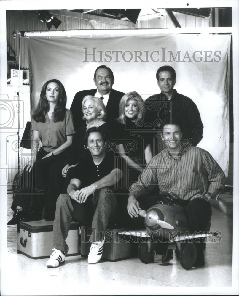 2001 Press Photo Cast of Wings