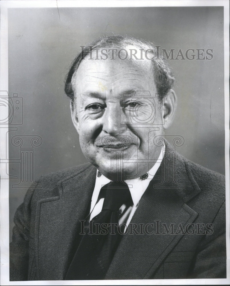 1976 Press Photo Dr. Champion Teutsch Writer