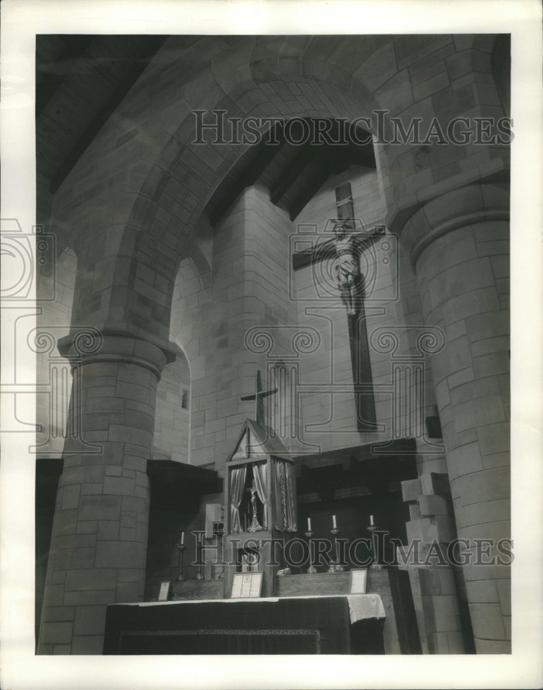 1936 Press Photo Medival Norman Bloomfield Hill Christ