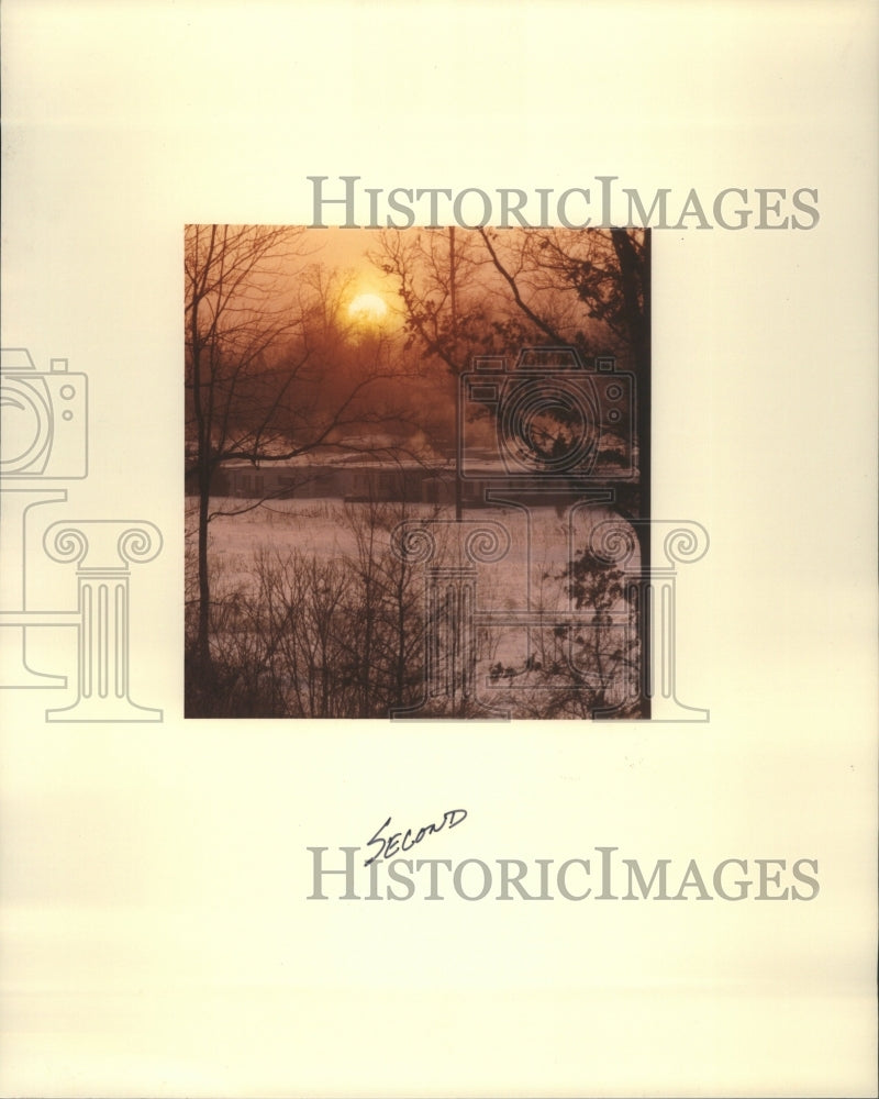 1984 Press Photo Sunset Michigan Over Water