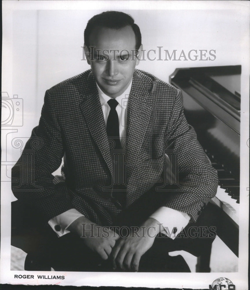 1960 Press Photo Roger Williams Pianist Masonic Temple