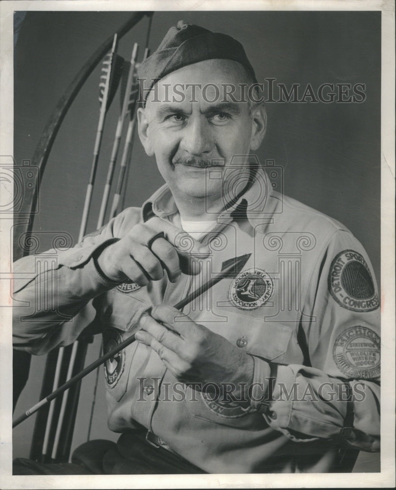 1949 Press Photo Frank M Radke Archer Congress Sports