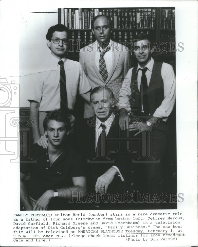 1983 Press Photo American Playhomes TV Family Milton