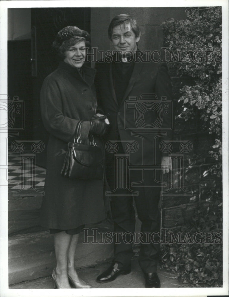 1981 Press Photo Ralph Waite Estelle Parson Gentleman