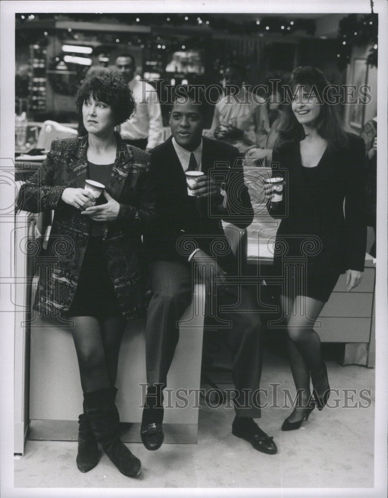 1991 Press Photo Christmas Party Jeers L A Law Roxanne