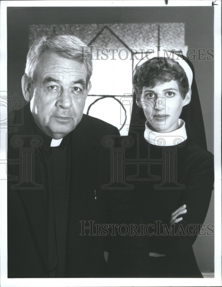 1989 Press Photo Father Dowling Mysteries TV Series