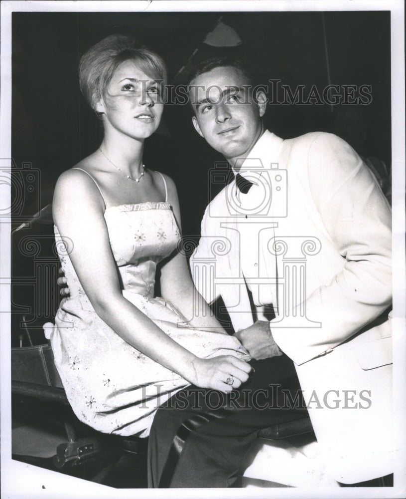 1963 Press Photo Anne Wrigley John Regan Entertainers