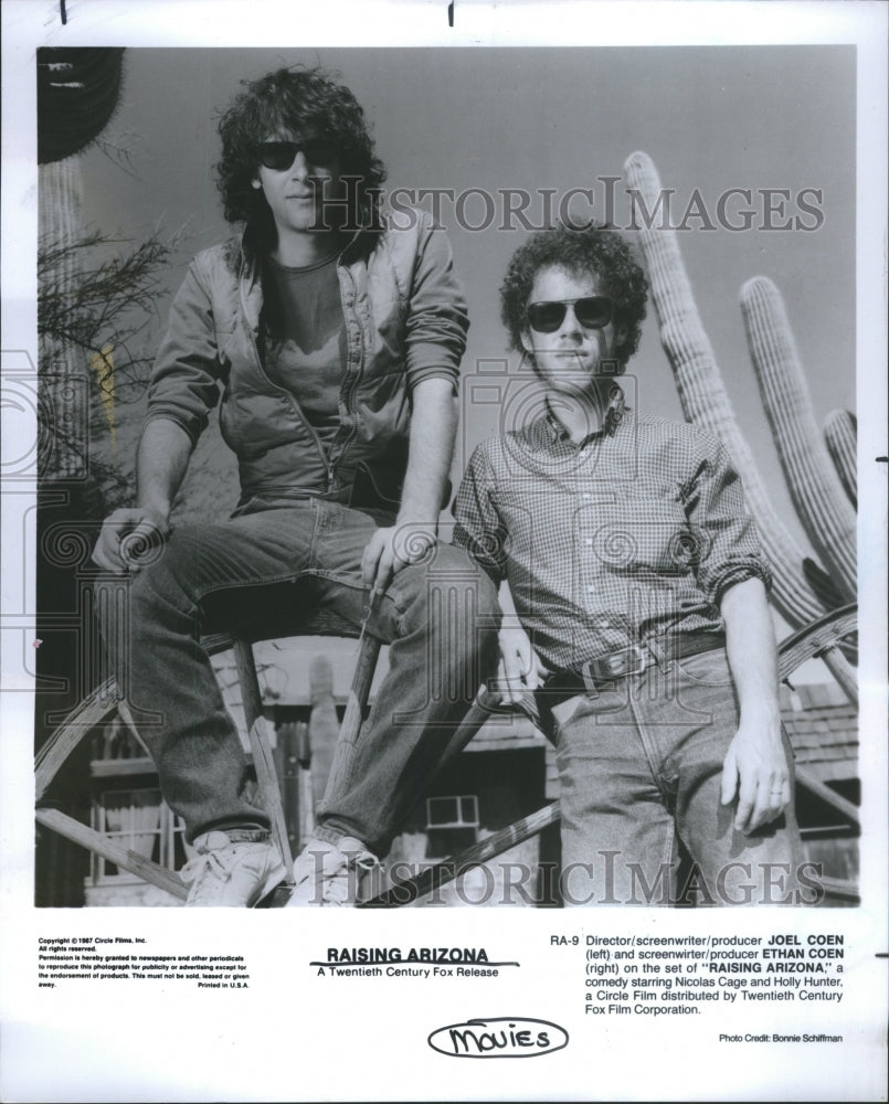 1987 Press Photo Joel and Ethan Coen on set