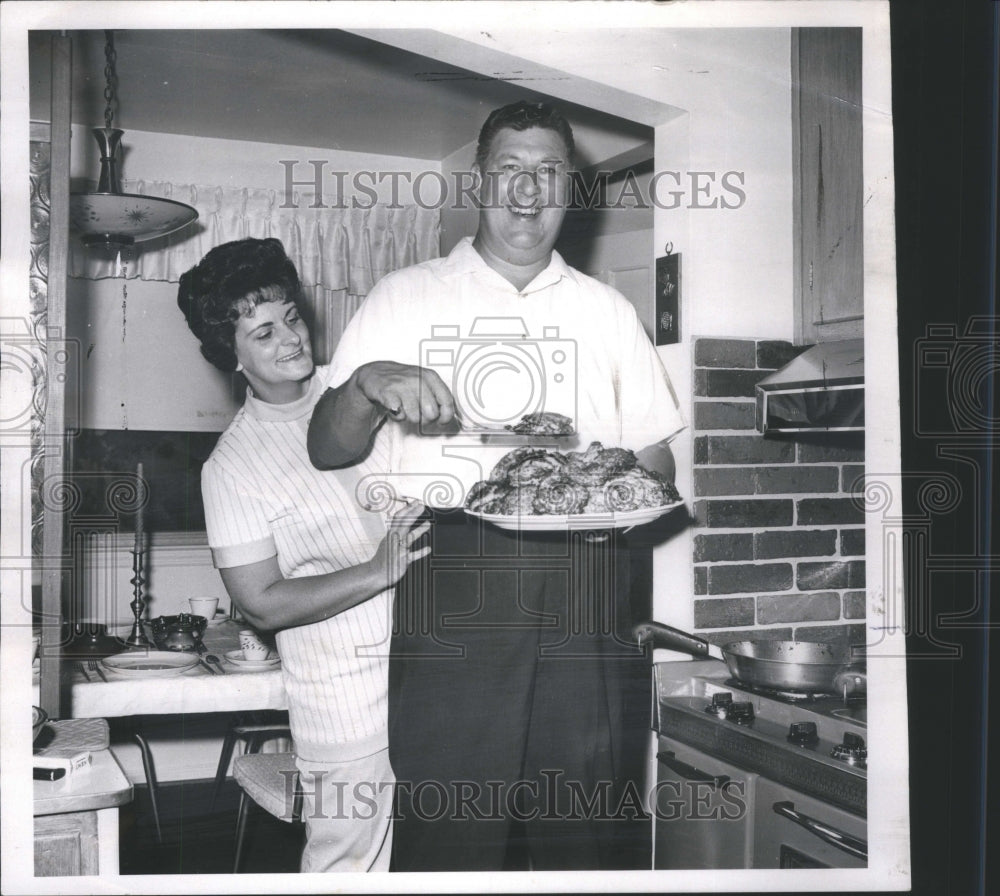 1971 Press Photo Mr. and Mrs. Tom Rusch Policeman