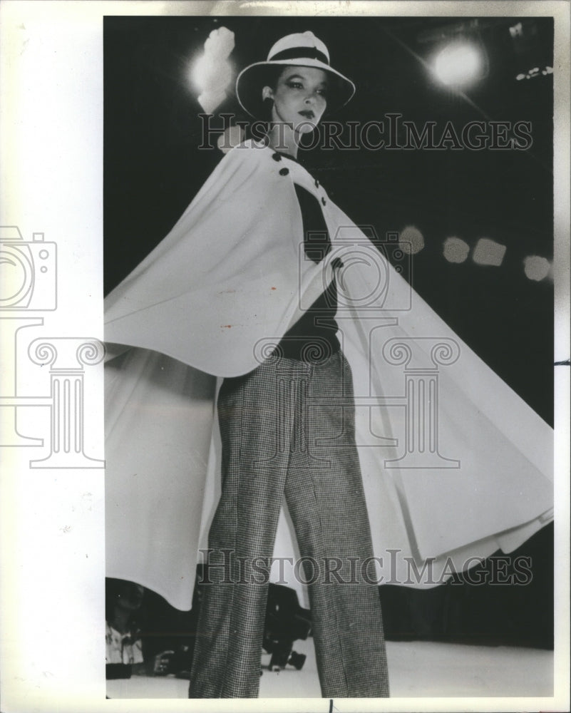 1983 Press Photo Thierry Mugler&#39;s Designs