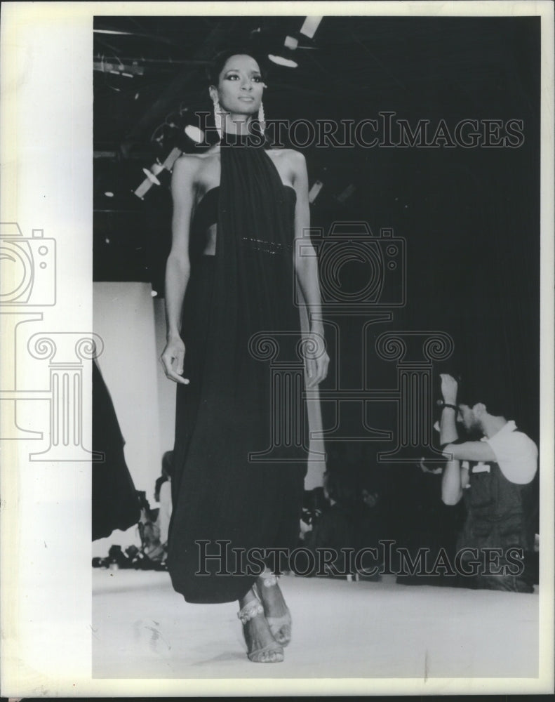 1983 Press Photo Angelo Tarlazzi Fashion Designer