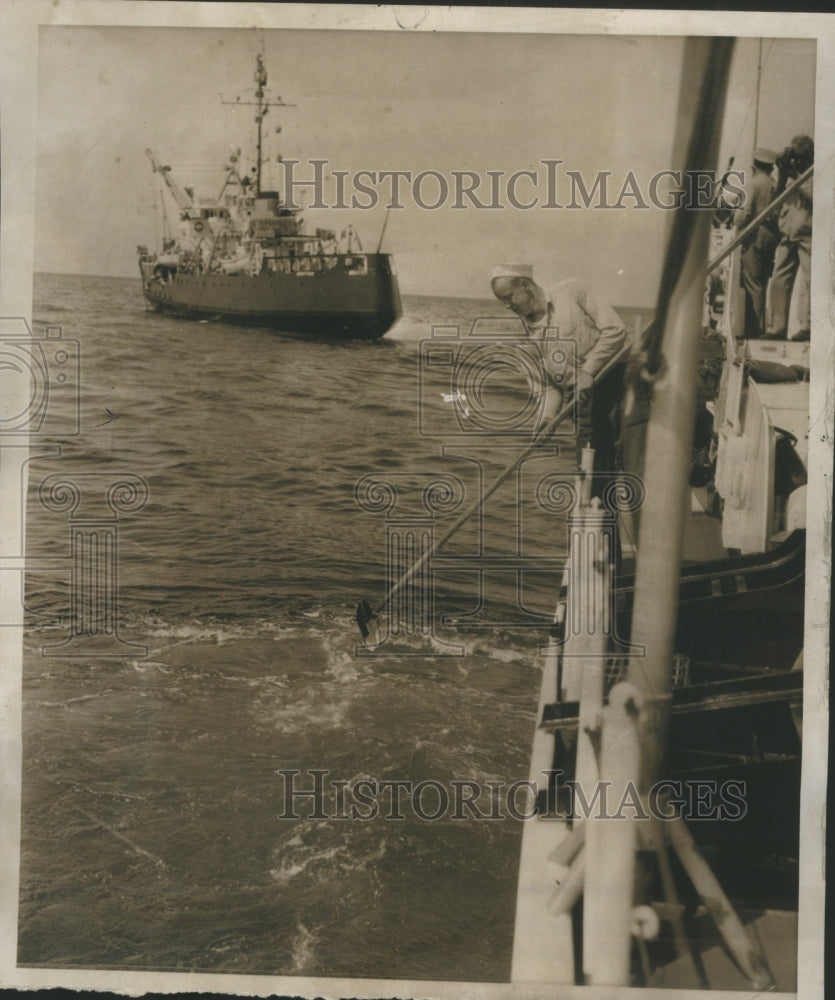 1956 Press Photo Flight 78 Crash in New Jersey