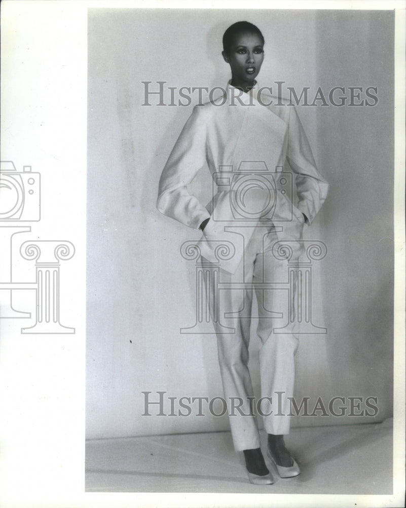 1982 Press Photo Shamask Womens Fashion Trouser Suit