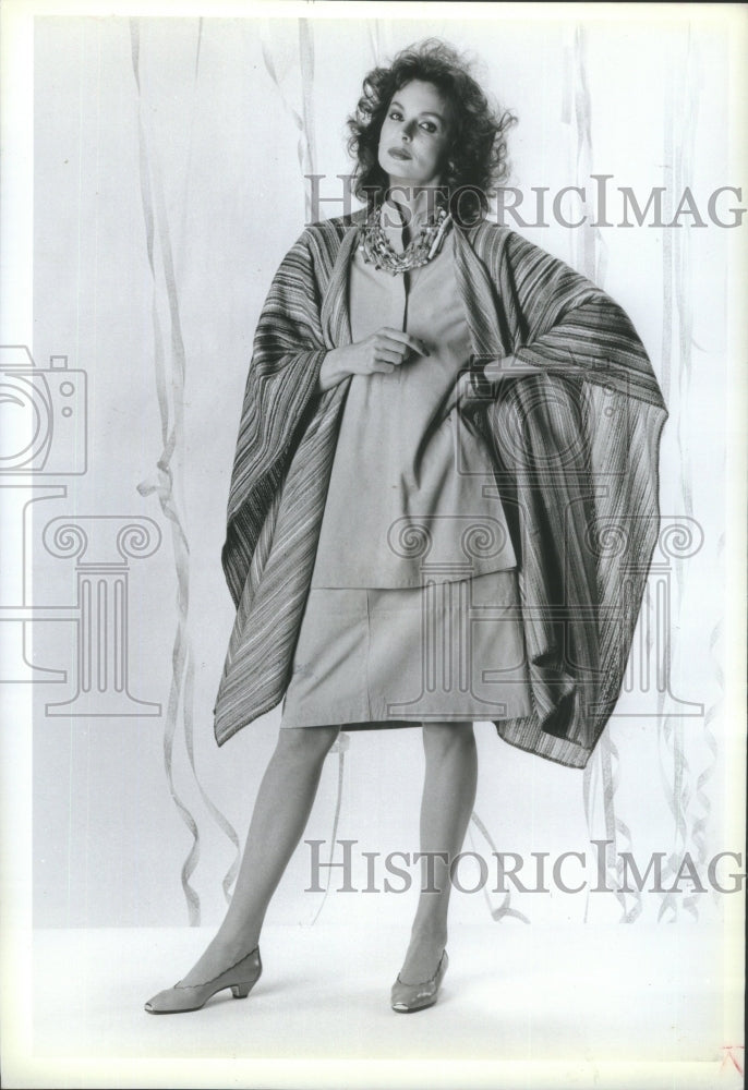 1982 Press Photo two -piece dress Albert Nipon