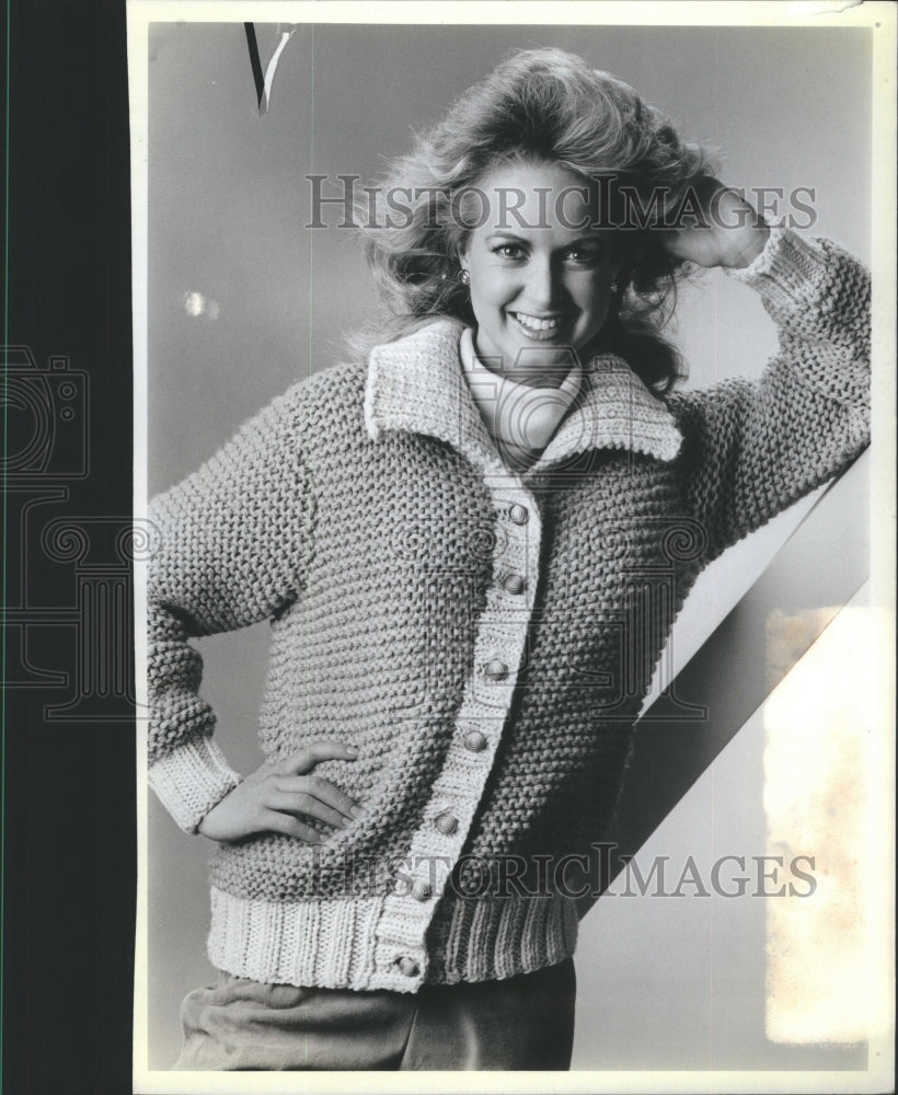 1982 Press Photo Fashion Person Yarn Thing Style Wear