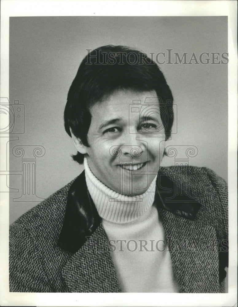 1975 Press Photo Bobby Van Host Program Showoffs Frame