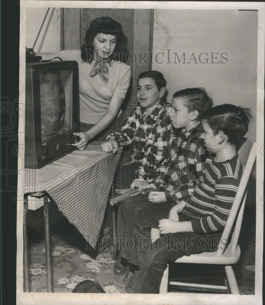 1951 Press Photo Delores 19 Charles peter Richard nort