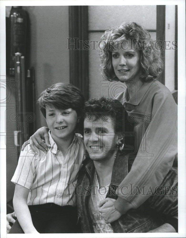 1987 Press Photo Scott Valentine and Kristin Sutherland