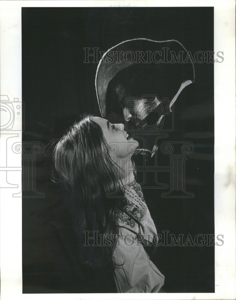 1969 Press Photo Actors Caroline Jones and Tom Towles