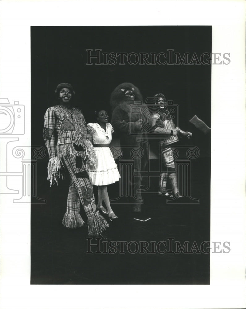 1976 Press Photo Valentino Renee Harris Ken Prymns Ben