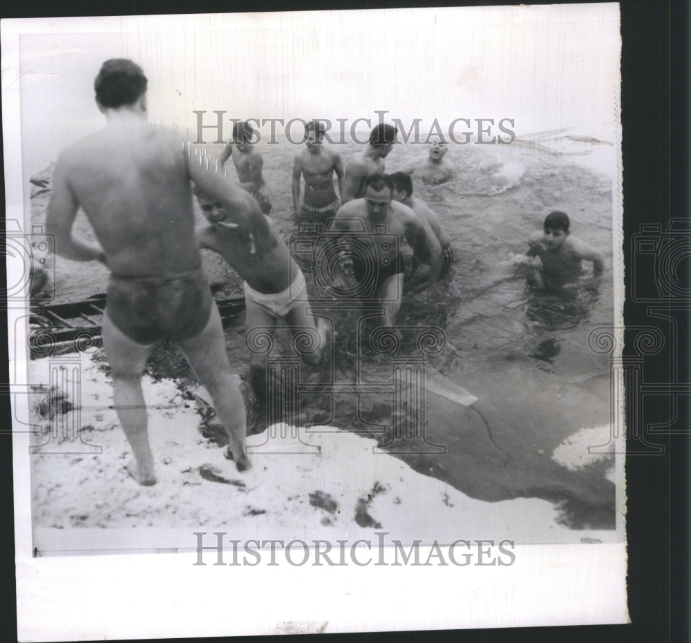 1957 Press Photo St. Joseph Athletic club