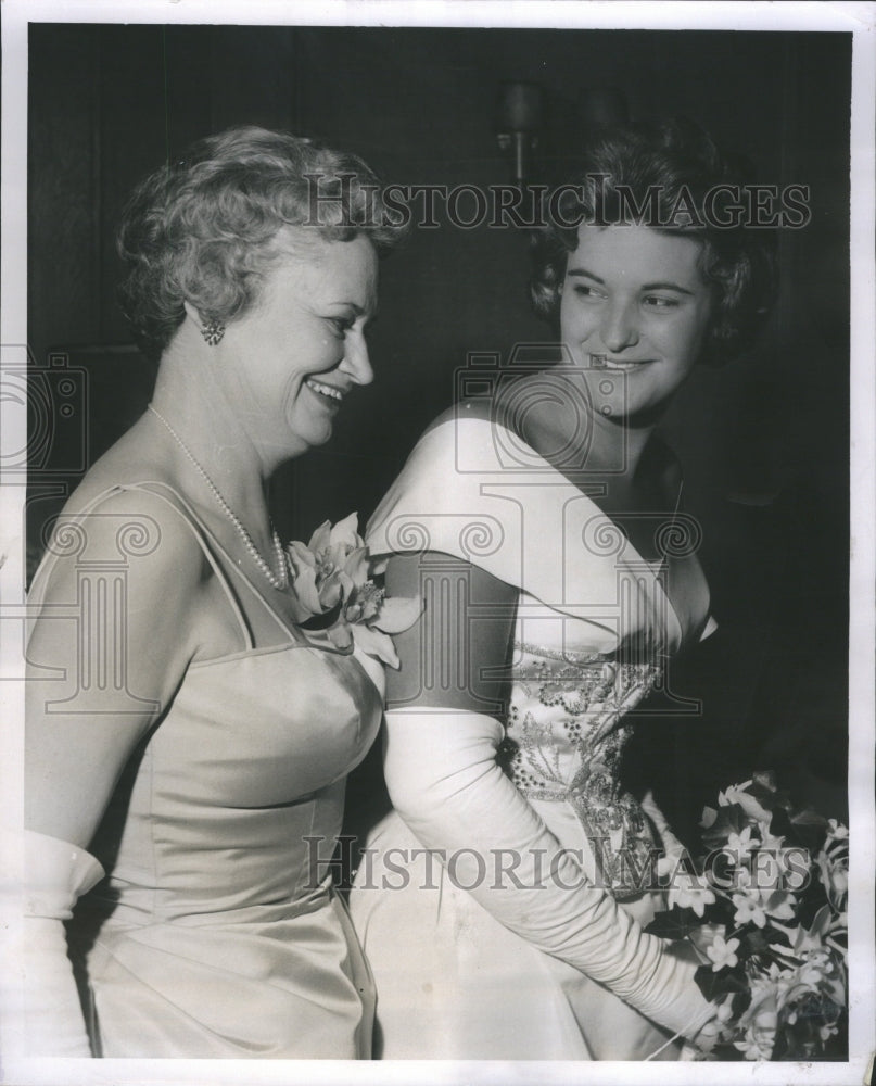 1959 Press Photo Judy Weckler Wedding