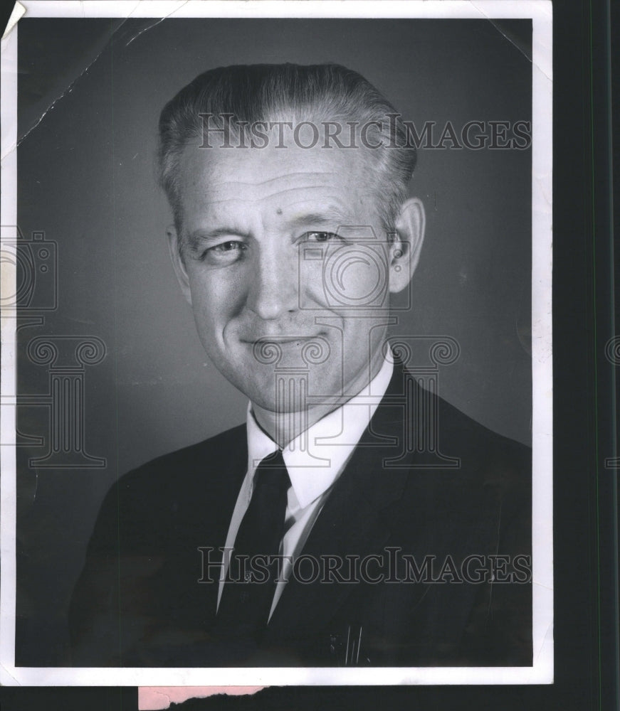 1970 Press Photo Dr. Arthur Weaver