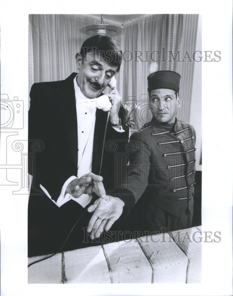 1992 Press Photo Plays &quot;Lend Me a Tenor&quot;