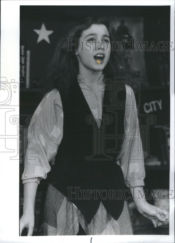 1989 Press Photo Vanessa doelle 14  Miserable