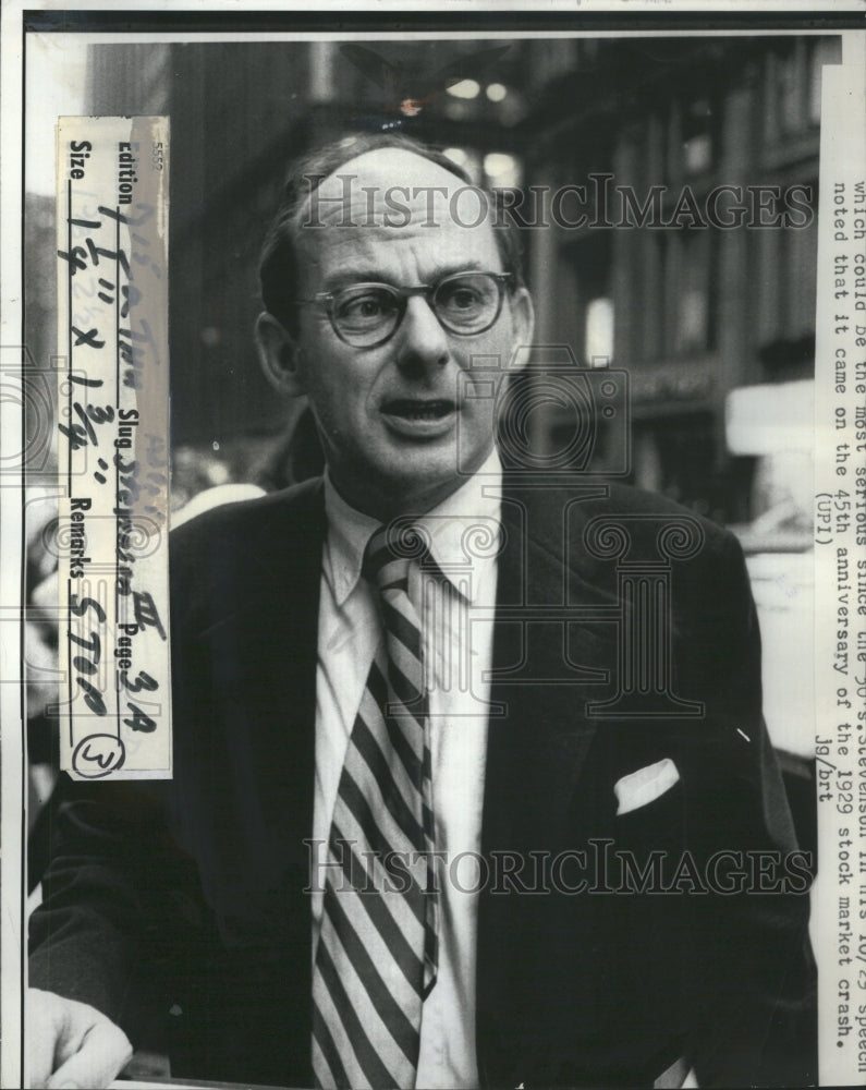 1974 Press Photo S Stevenson Anniversary Market Crash