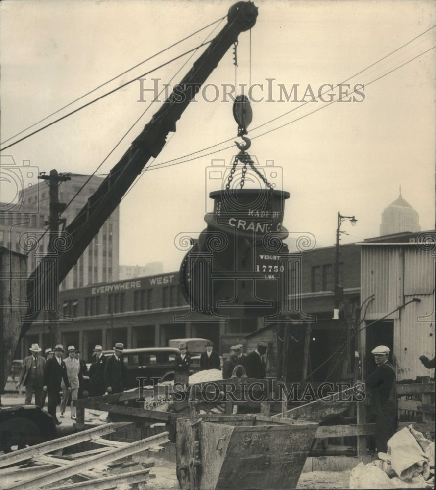 1935 Press Photo 17500 Pound Casting Waterworks System