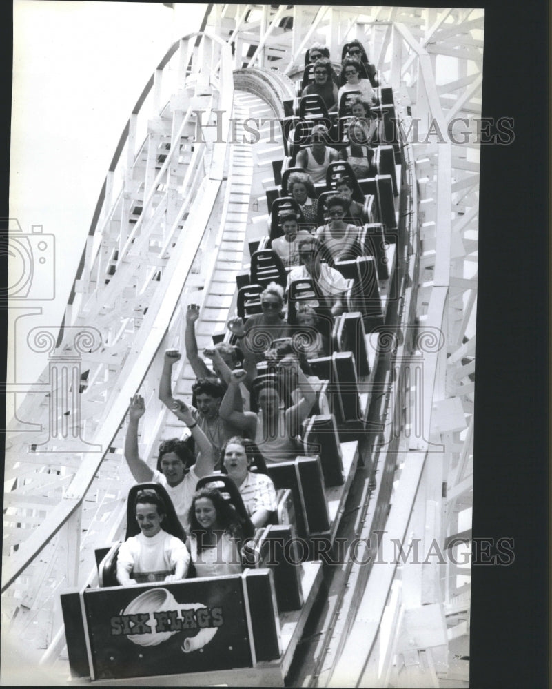 1990 Press Photo Wooden Roller Coaster Georgia Cyclone