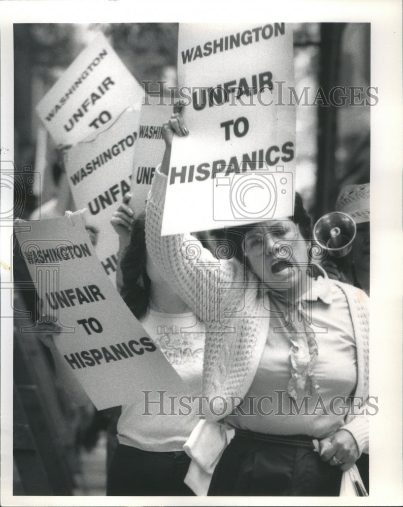 1985 Press Photo Maria Herrera Marcher Washingtons 300